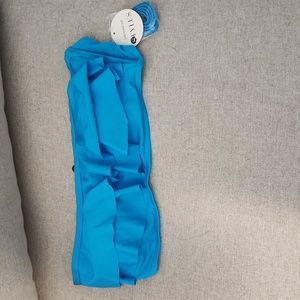 blue ruffle bikini top NWT